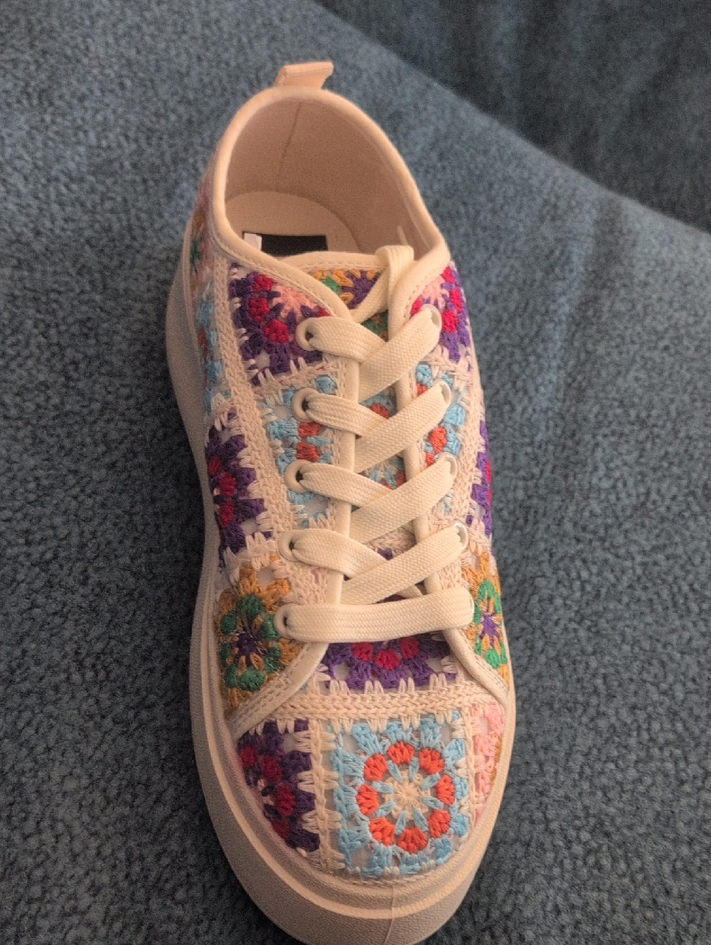 Dirty Laundry Sneakers Women's Size 9